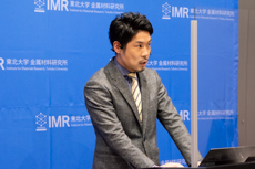 一般講演:教授 高梨弘毅