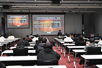 高校生の所内見学