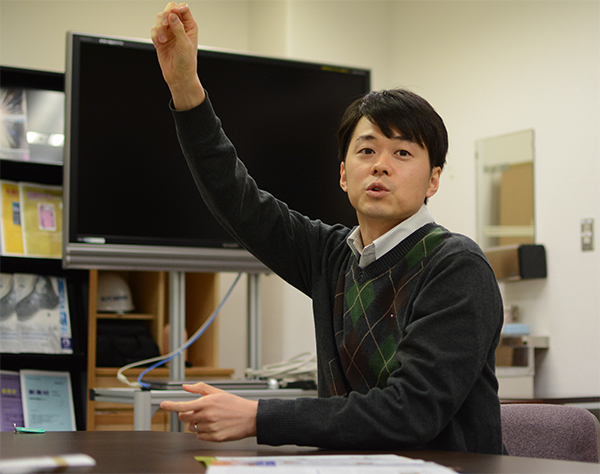 新素材共同研究開発センター　助教 吉年規治