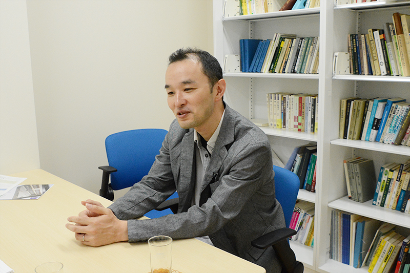 計算材料学センター　准教授　鈴木 通人