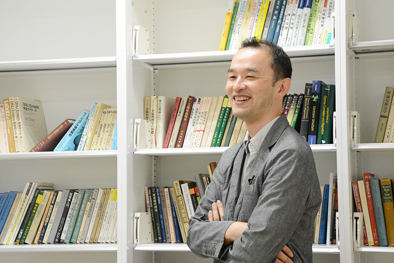 計算材料学センター　准教授　鈴木 通人